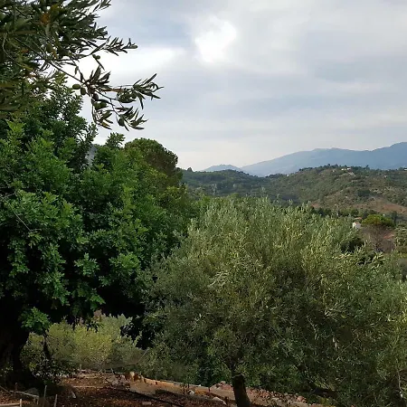 Casa Lorenzino, Relax In Der Natur Apartmán Pollina